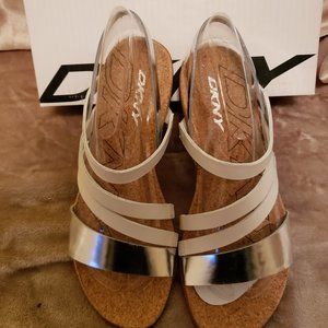 DKNY Sandals Sz 40